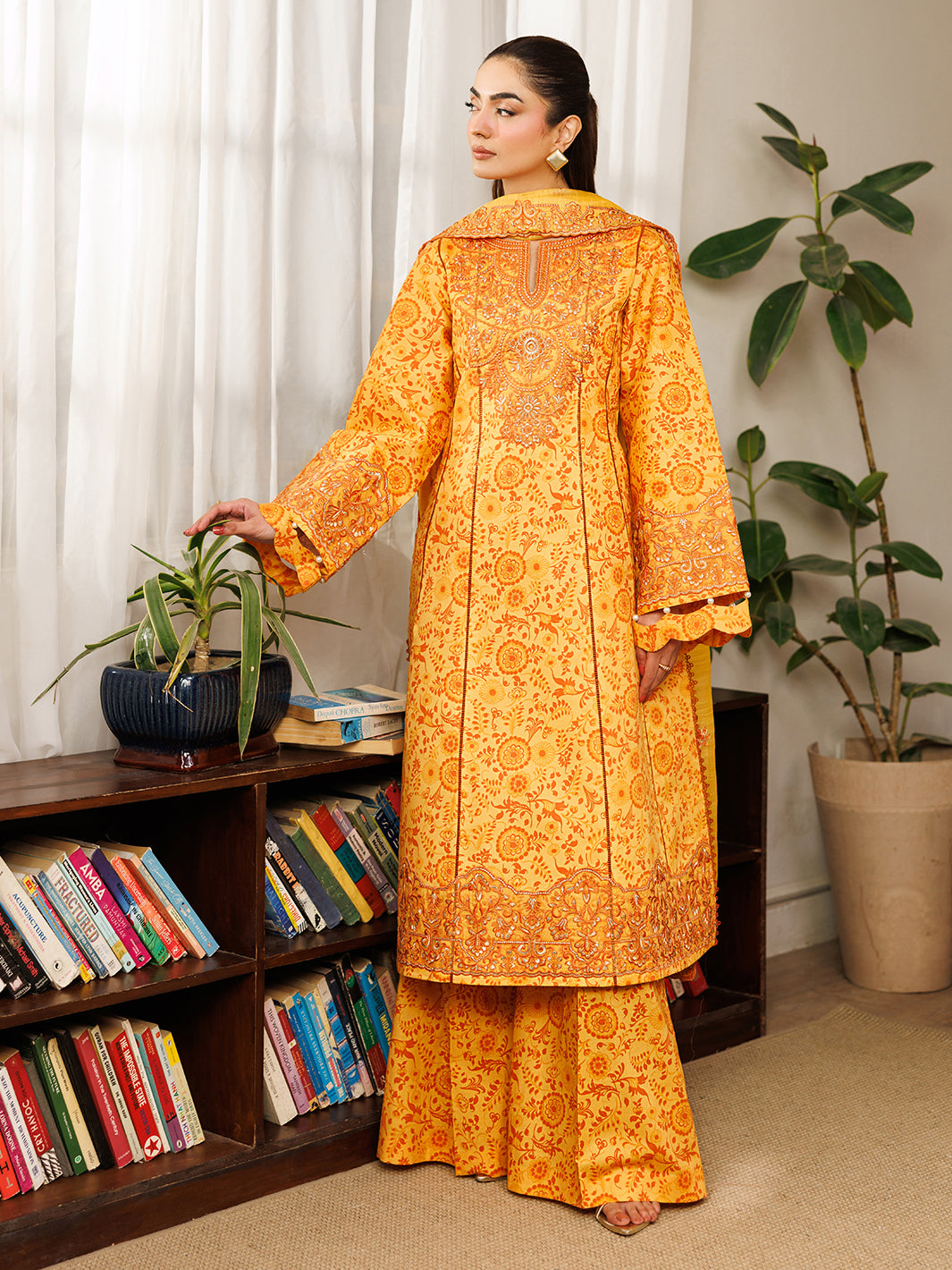 Mahnur | Leila 3 PC Lawn '26 | L-07