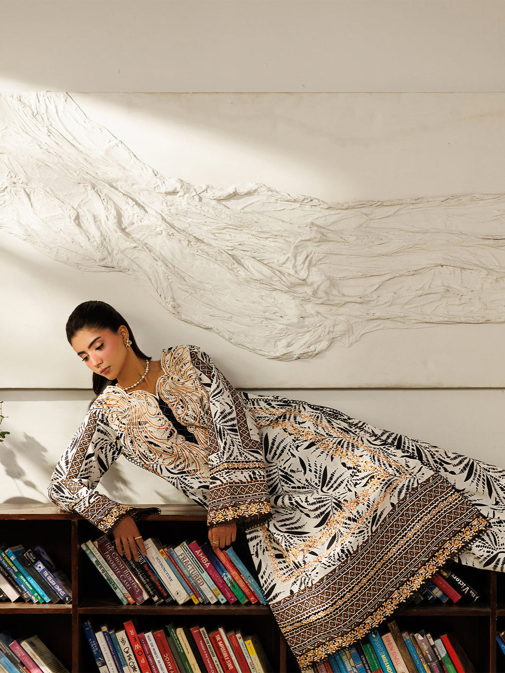 Mahnur | Leila 3 PC Lawn '26 | L-08