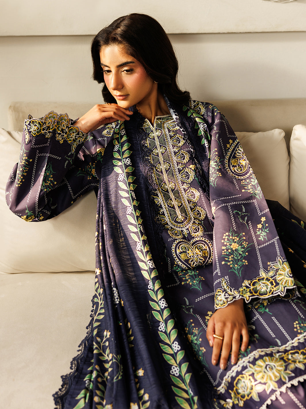 Mahnur | Leila 3 PC Lawn '26 | L-09