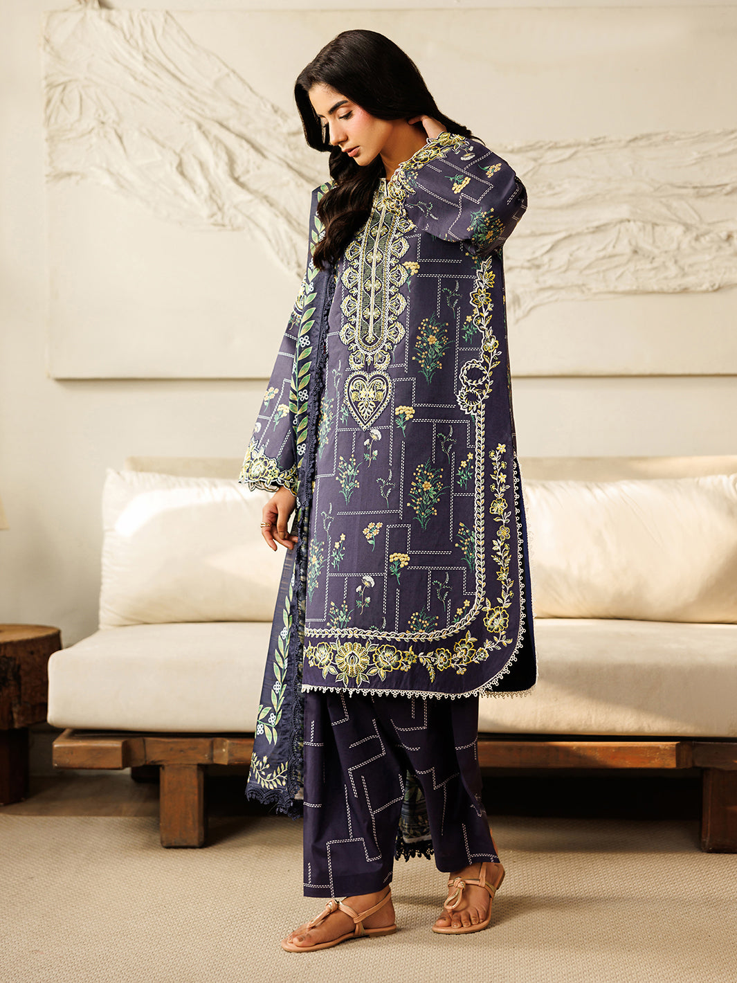 Mahnur | Leila 3 PC Lawn '26 | L-09