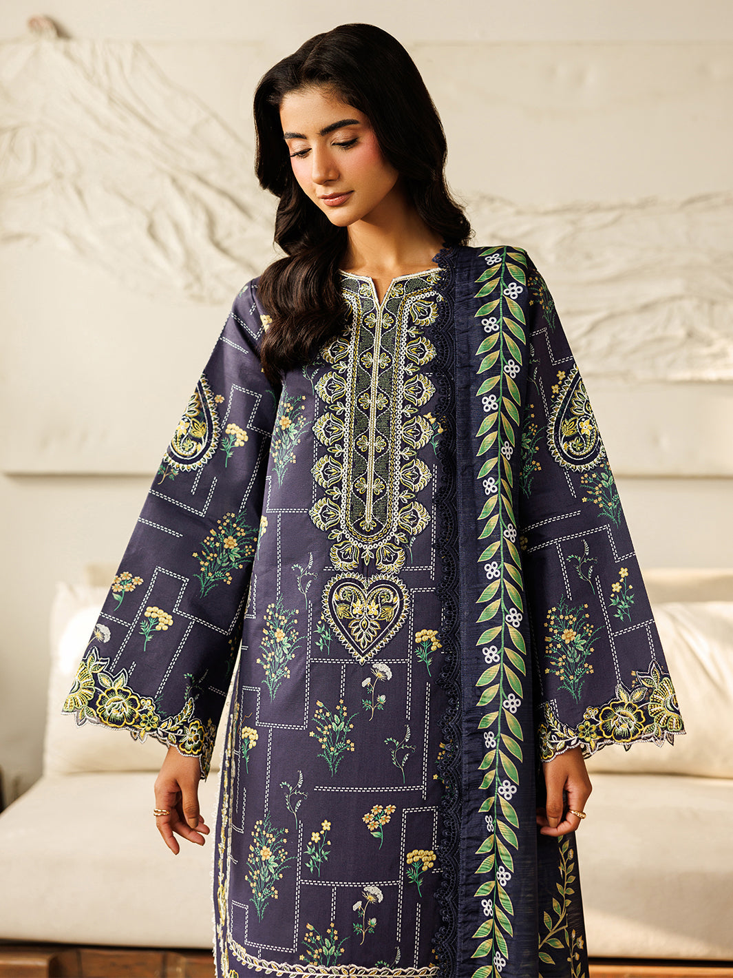 Mahnur | Leila 3 PC Lawn '26 | L-09