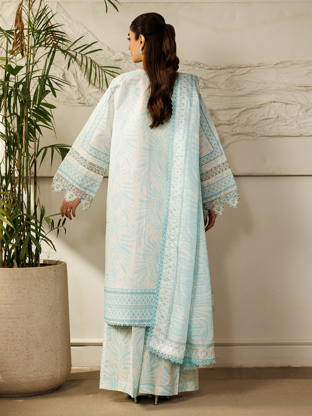 Mahnur | Leila 3 PC Lawn '26 | L-10