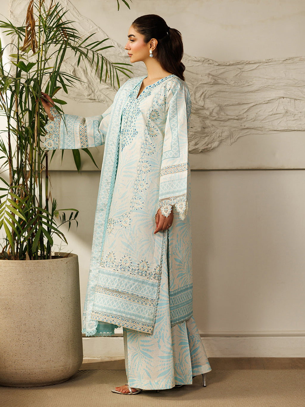 Mahnur | Leila 3 PC Lawn '26 | L-10