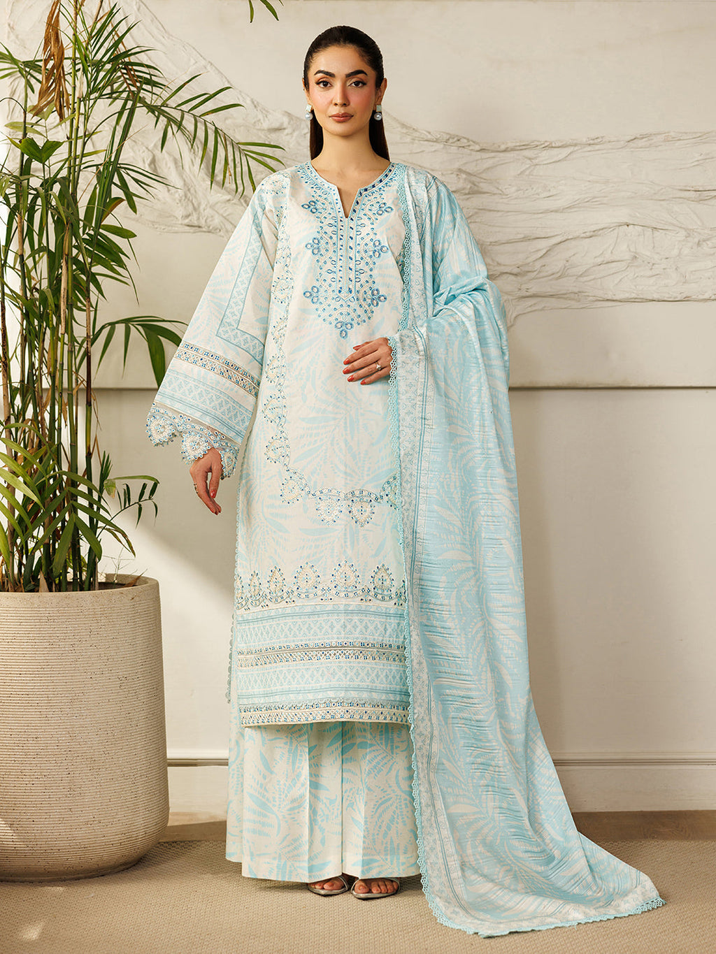 Mahnur | Leila 3 PC Lawn '26 | L-10