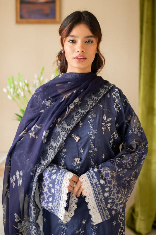 3 Piece - Embroidered Luxury Lawn - 8149