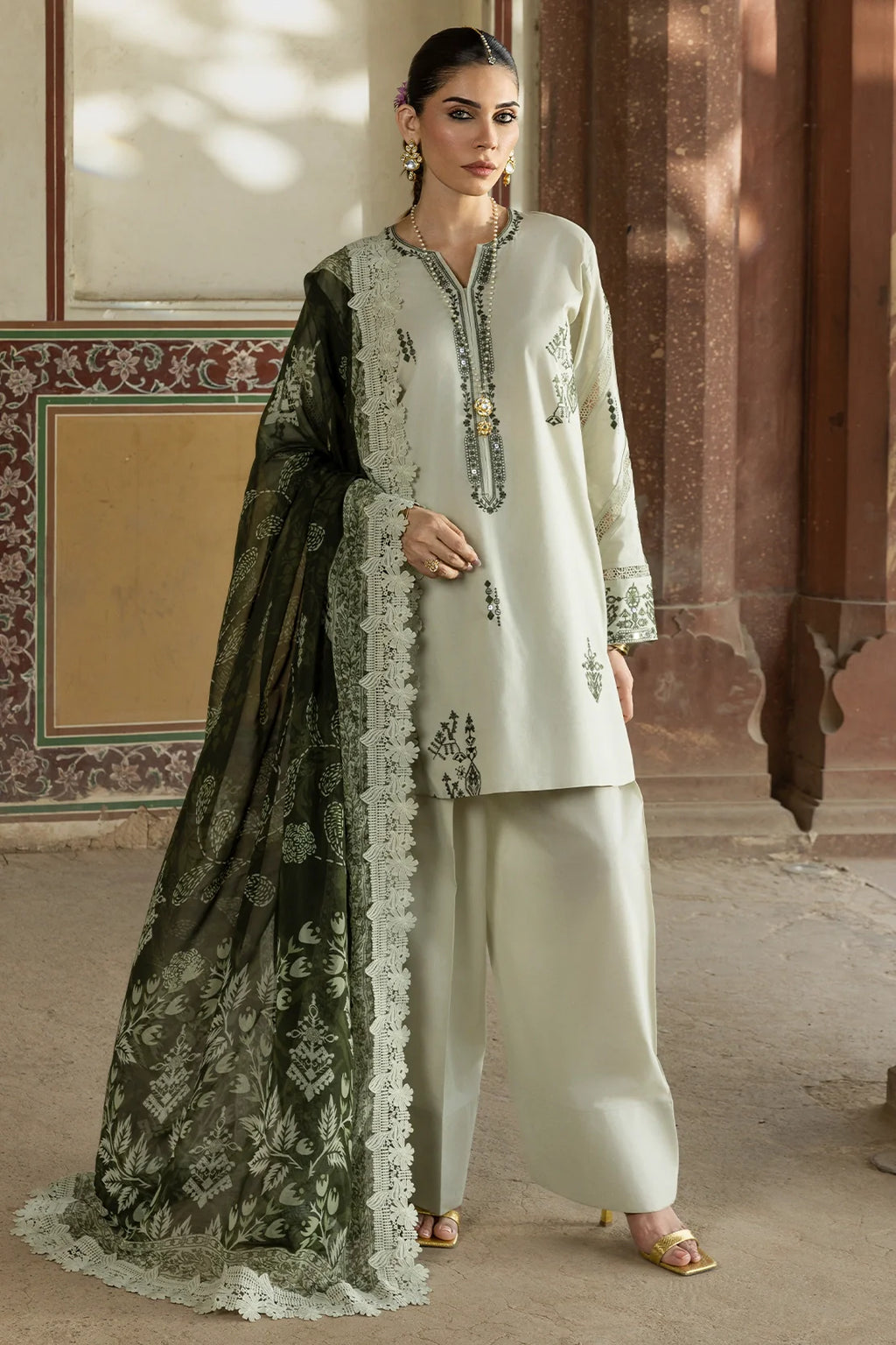 Rashid Textile | Manzil Embroidered Lawn | 572