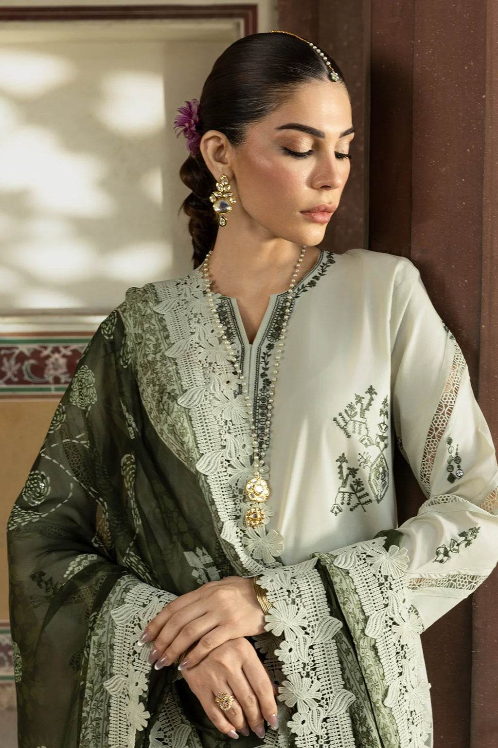 Rashid Textile | Manzil Embroidered Lawn | 572