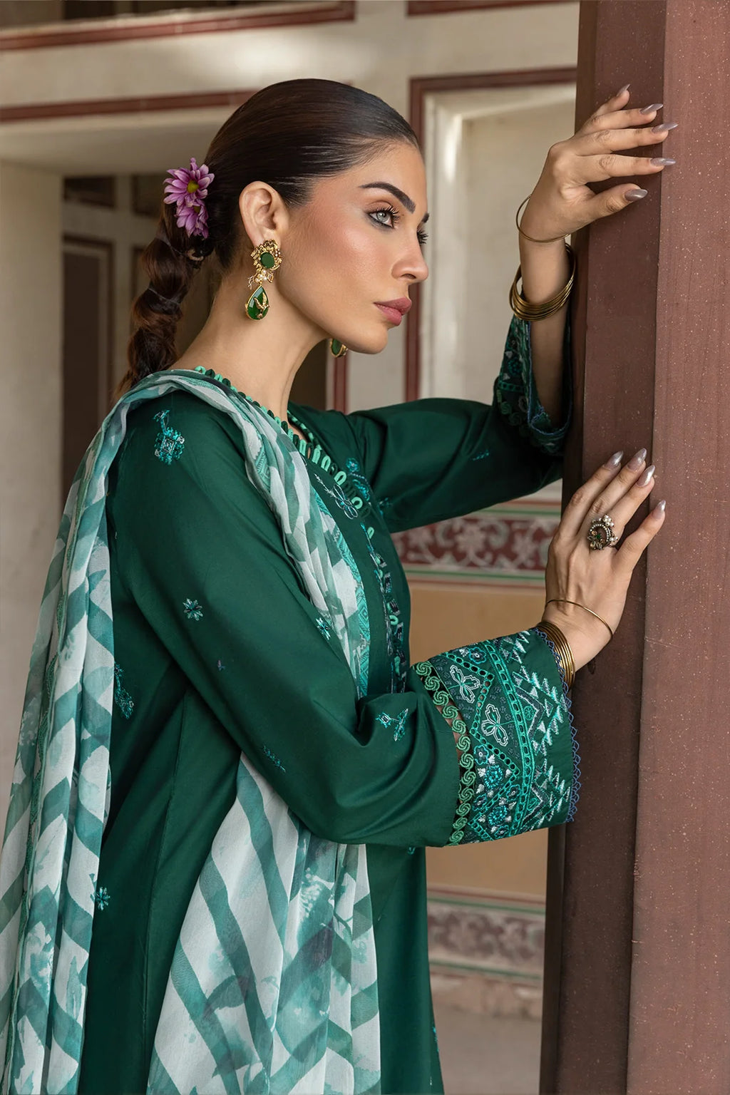 Rashid Textile | Manzil Embroidered Lawn | 574