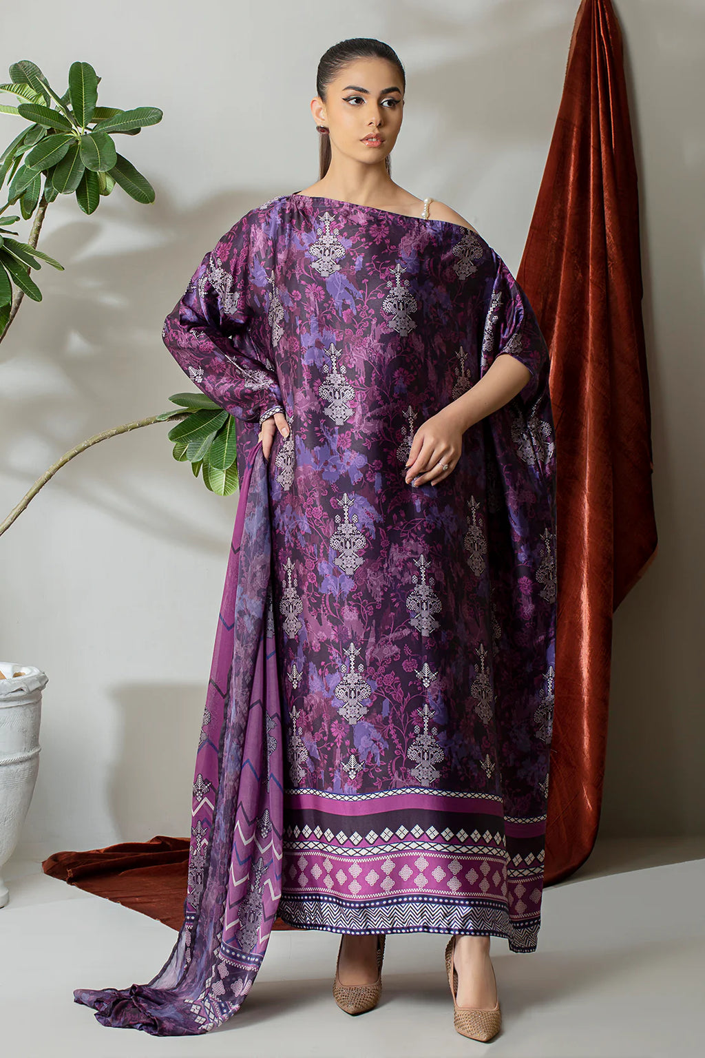 3 Piece – Digitally Printed Silk  – 8290