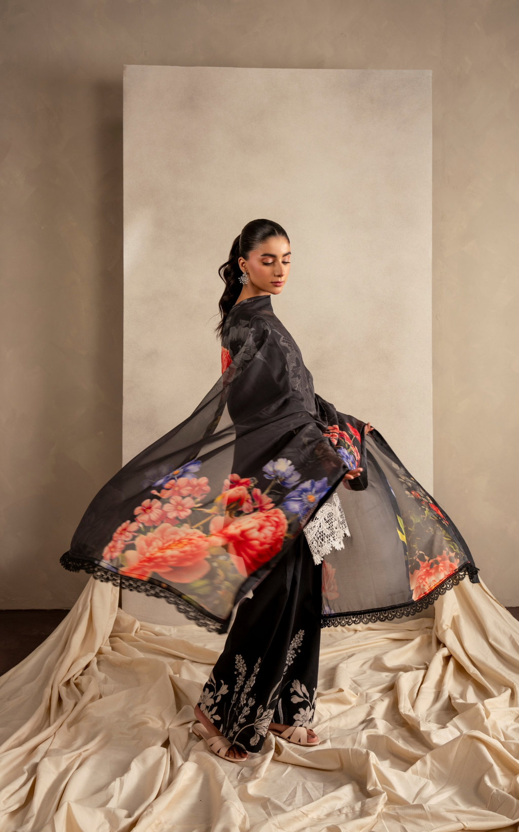 Asifa & Nabeel | Meraki 3 Pcs EMbroidered Lawn | Wildflower Whimsy MSSL-06