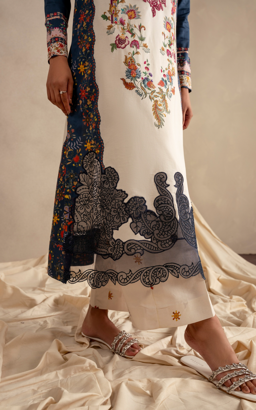 Asifa & Nabeel | Meraki 3 Pcs EMbroidered Lawn | Saffron Soul MSSL-10