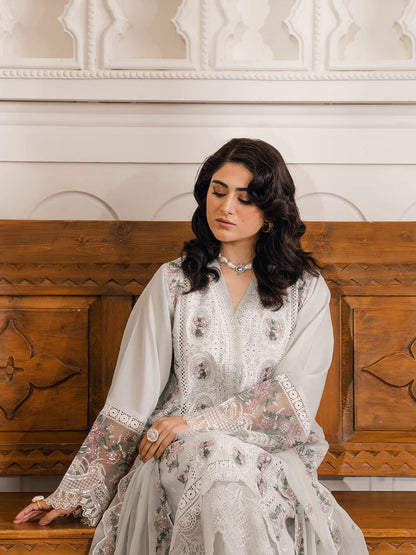 Bin Ilyas | LUXURY LAWN | NERMINE