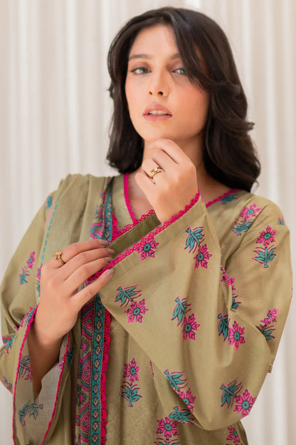 3 Piece - Embroidered Lawn - 8484