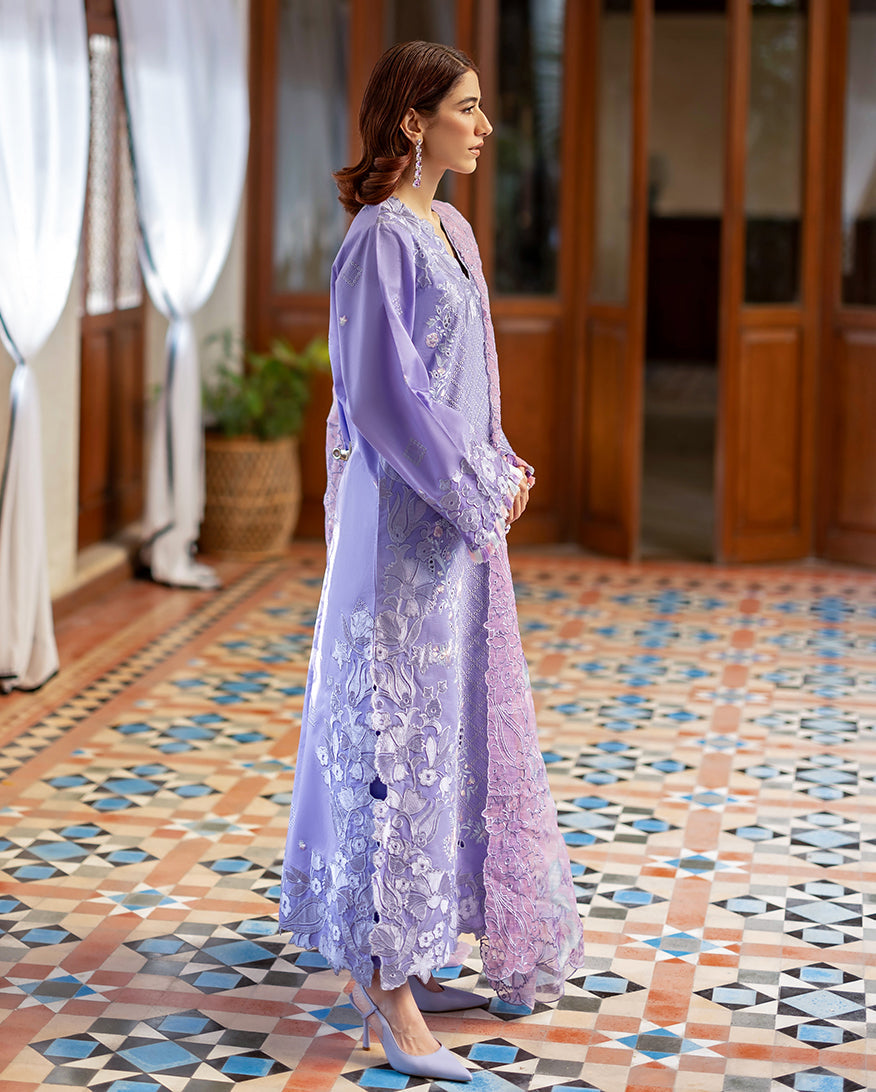 Mushq | Astoria - Festive lawn | Noctelle