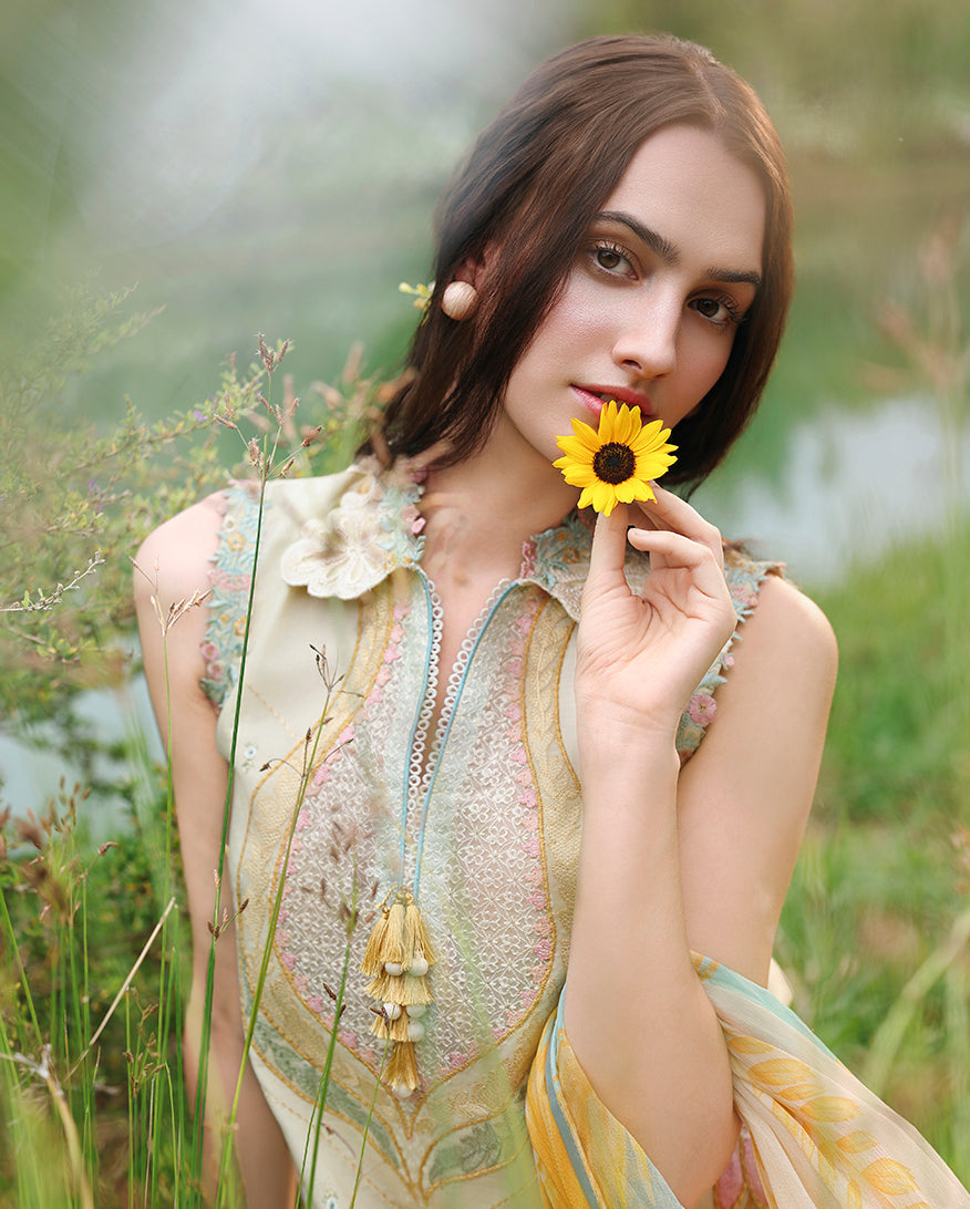 Mushq | Hemline - THe Secret Garden VOL 3 | Nocturne Flora