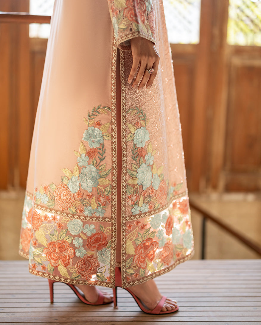 Mushq | Astoria - Festive lawn | Norah