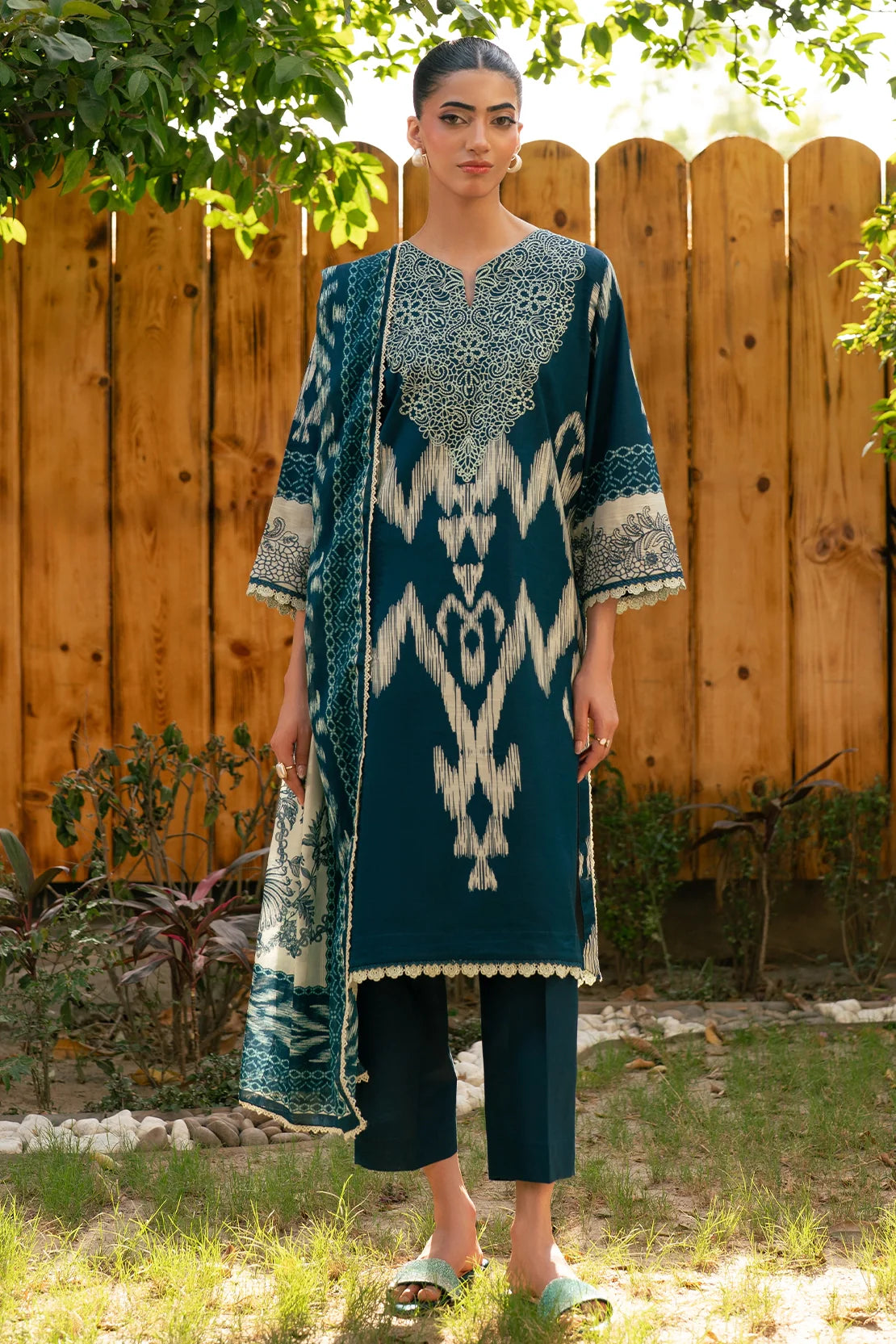 Rashid | Orissa Permium Embroidered Lawn | 3752