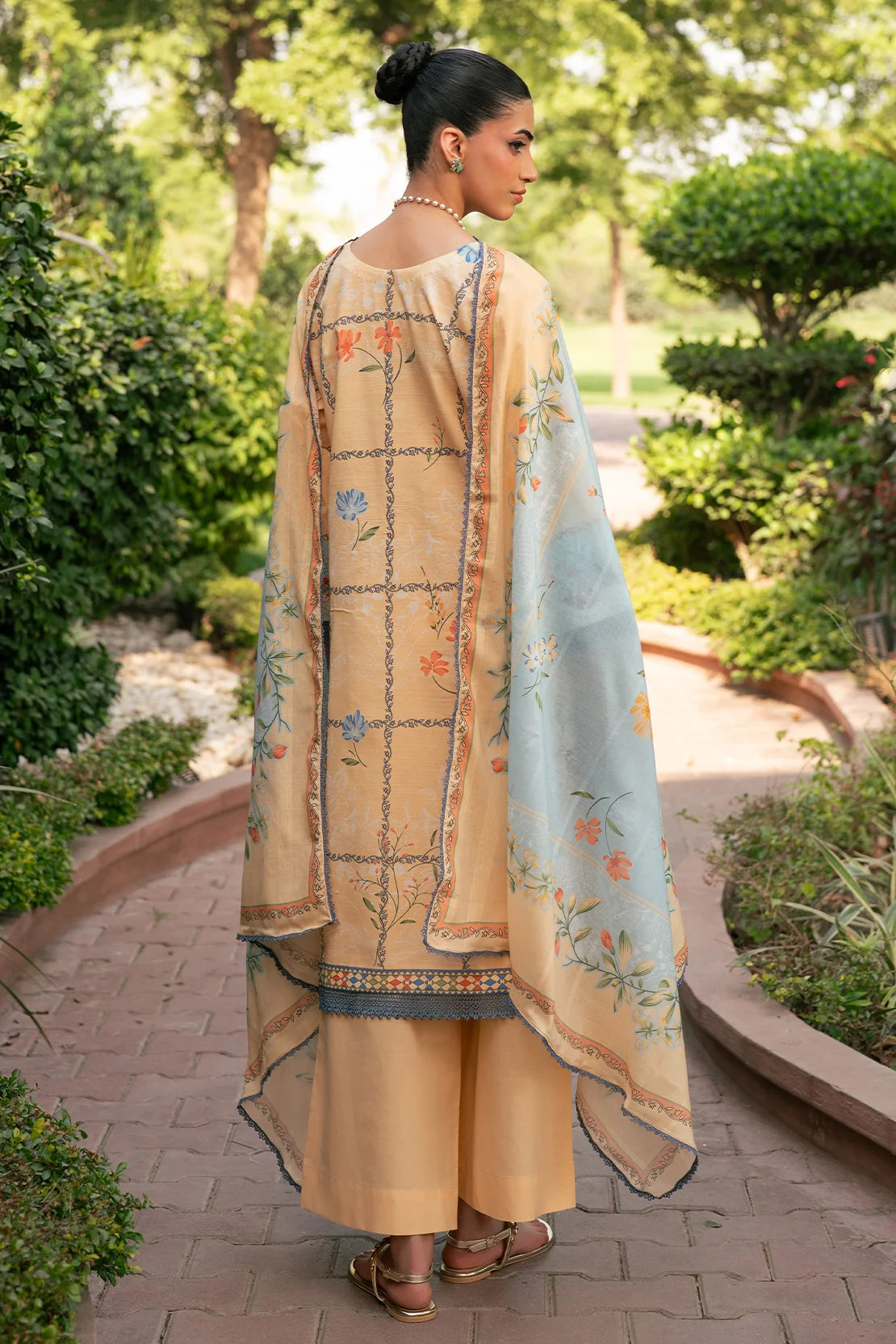 Rashid | Orissa Permium Embroidered Lawn | 3757