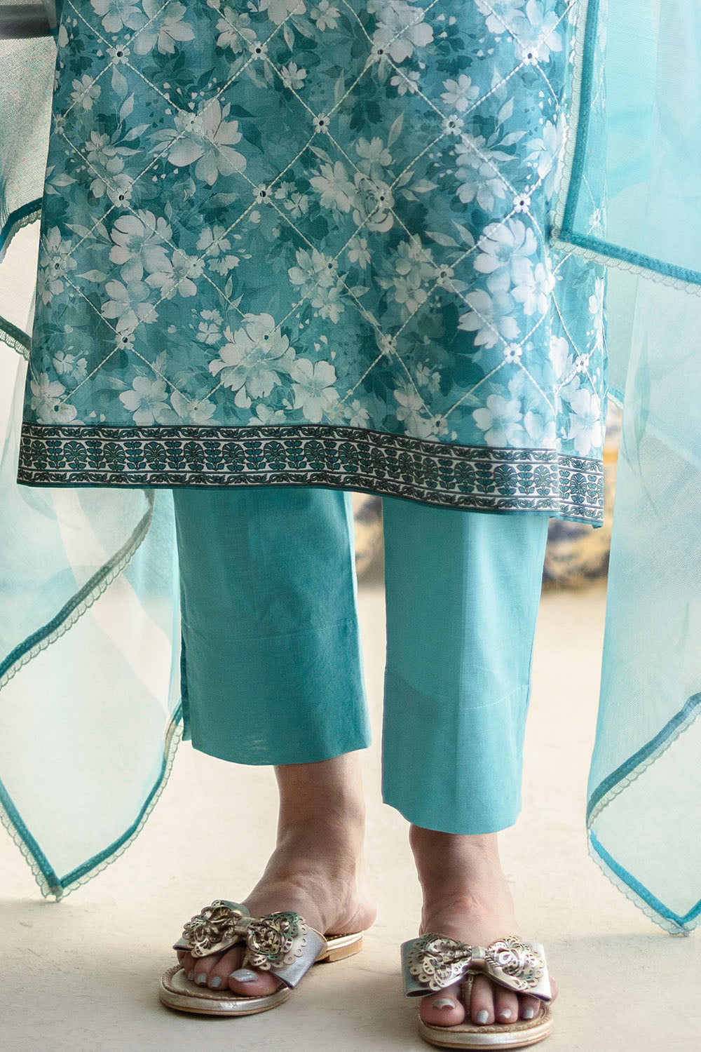 Gul Ahmad | Summer Embroidered Lawn Suit | CN-62002