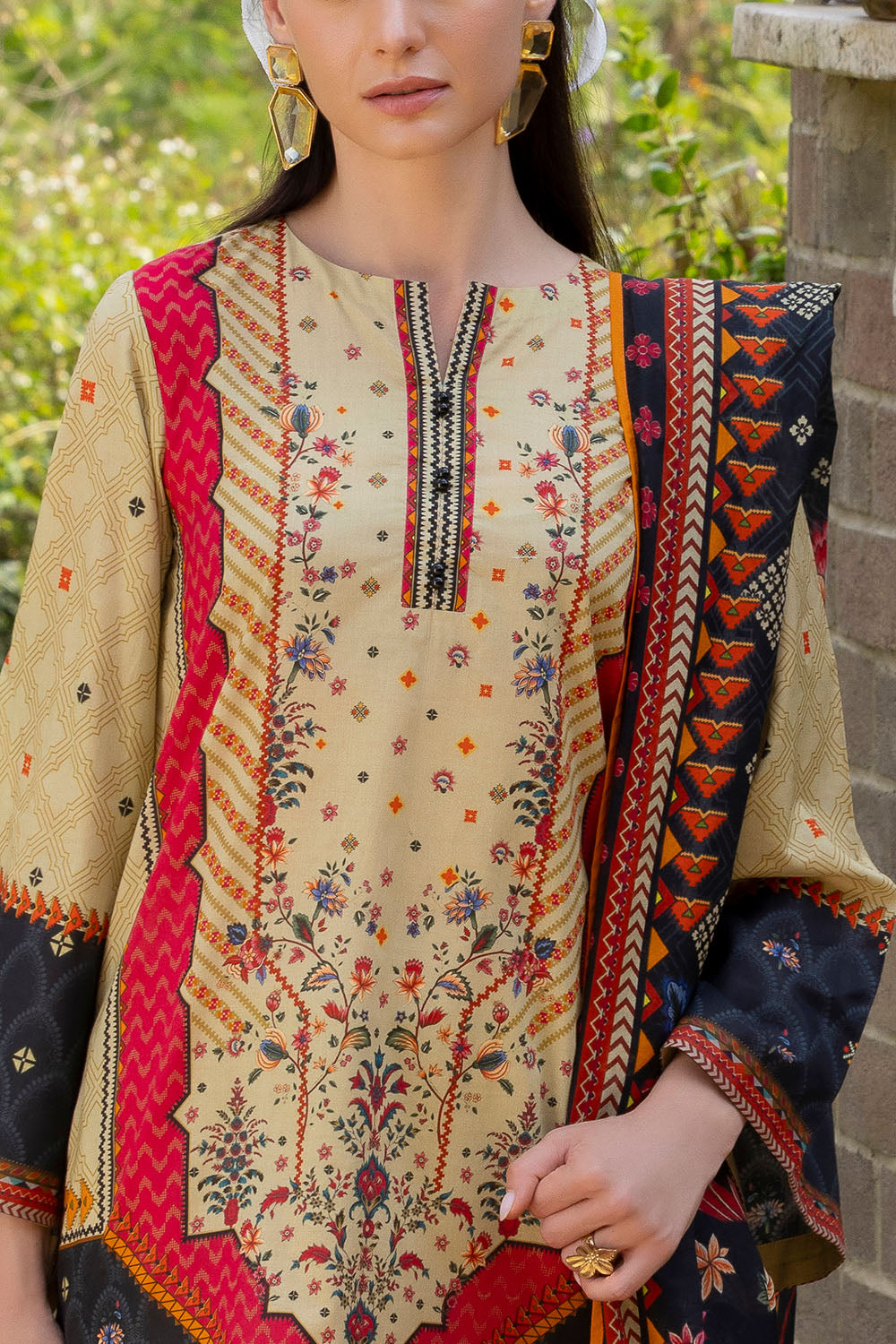 Gul Ahmed | Summer Muse - 3 Piece Printed Lawn | CBN-62005