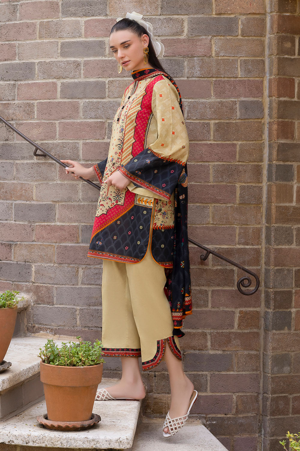 Gul Ahmed | Summer Muse - 3 Piece Printed Lawn | CBN-62005
