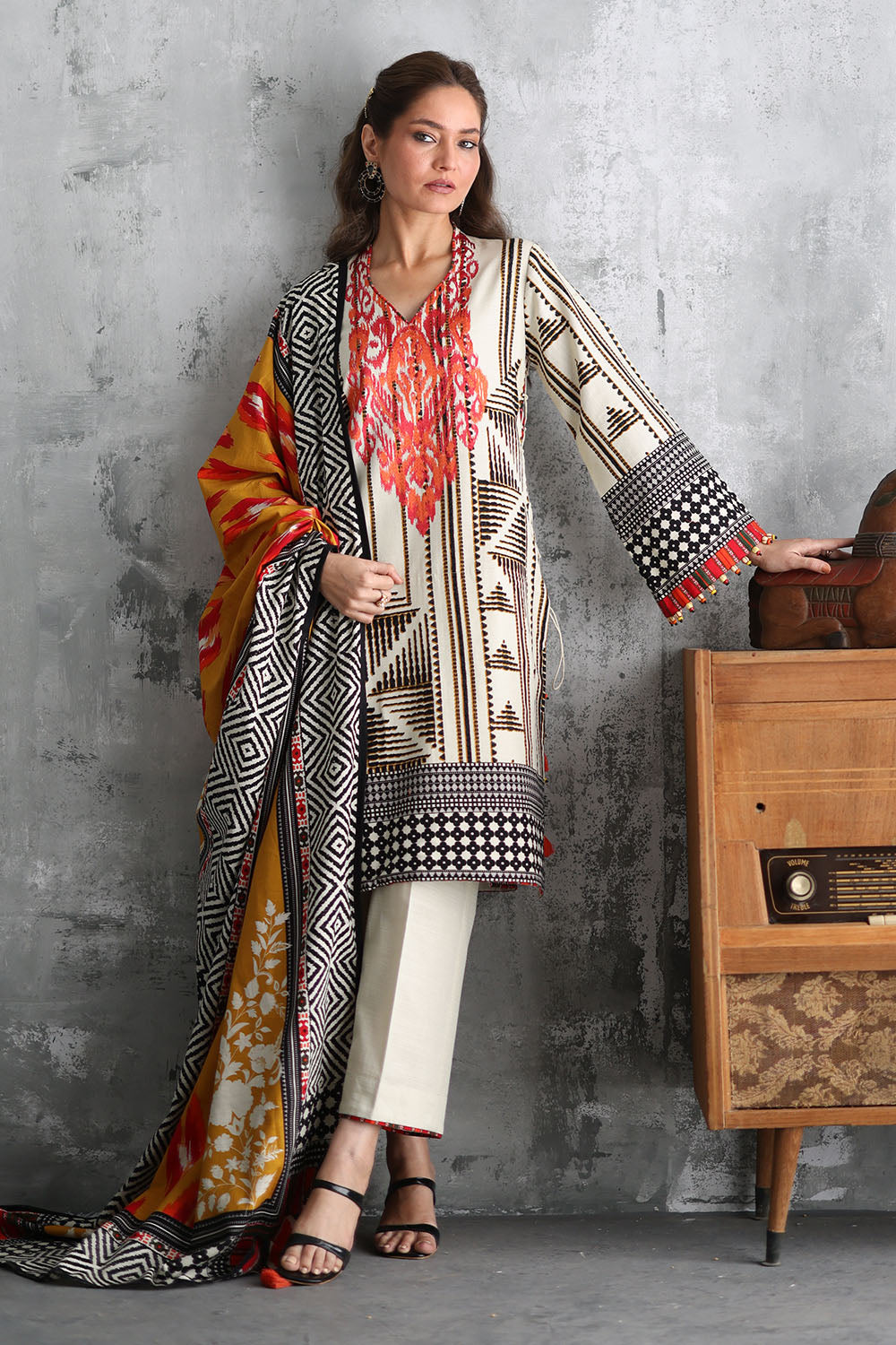 Gul Ahmad | Embroidered Printed Khaddar Winter | K-62044