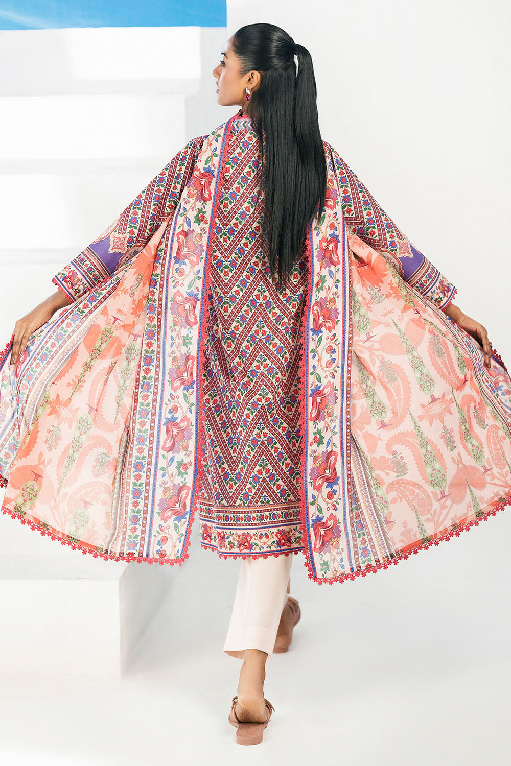 Gul Ahmed | Embroidered Lawn - 3 Piece | CL-62257