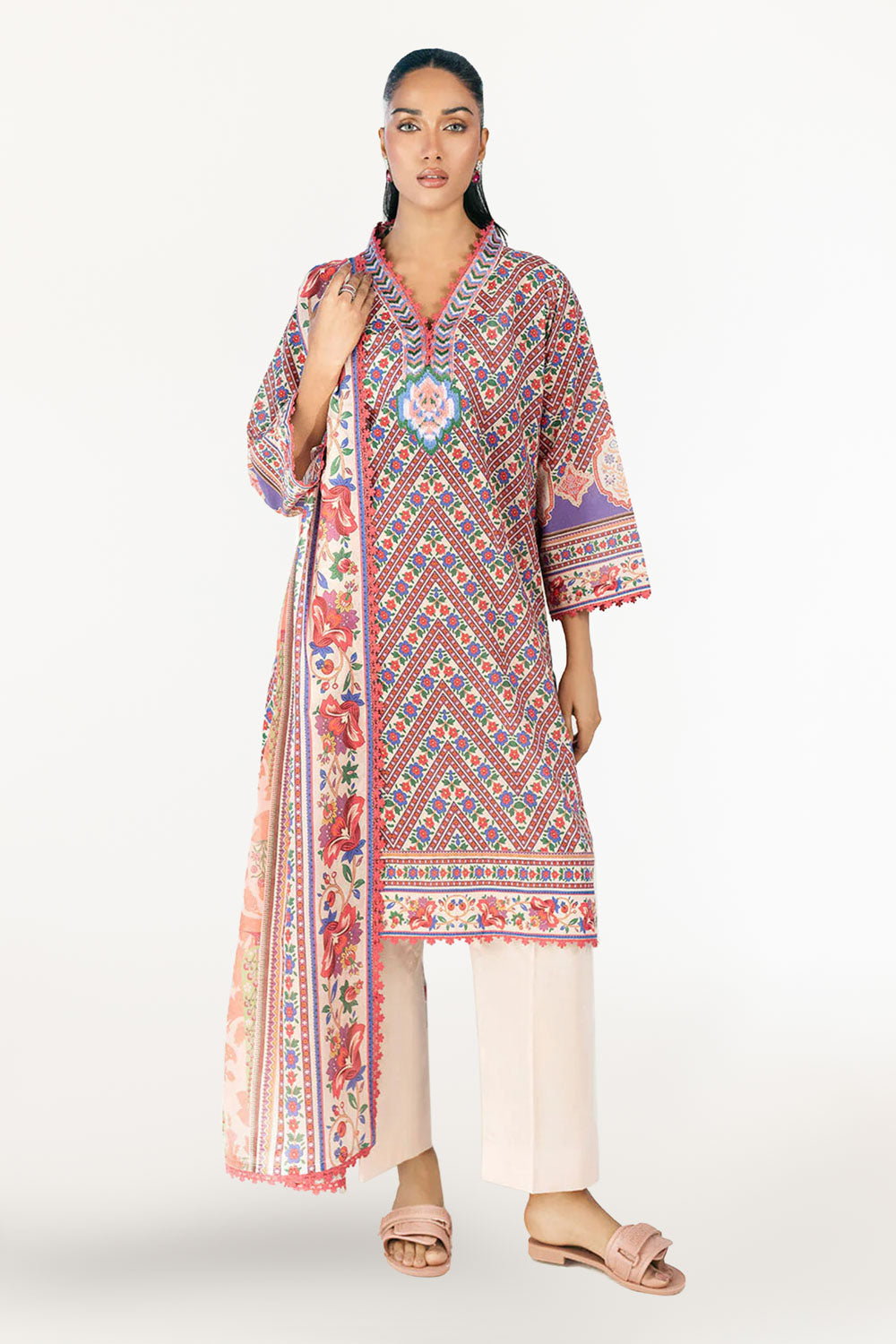 Gul Ahmed | Embroidered Lawn - 3 Piece | CL-62257