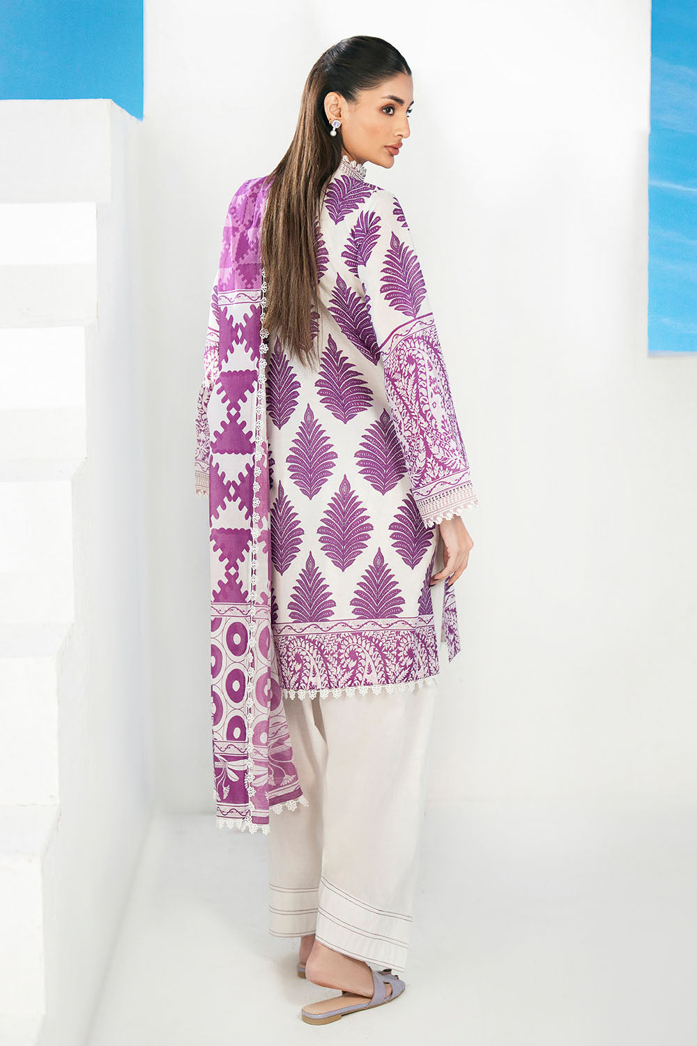 Gul Ahmed | Embroidered Lawn - 3 Piece | CL-62269