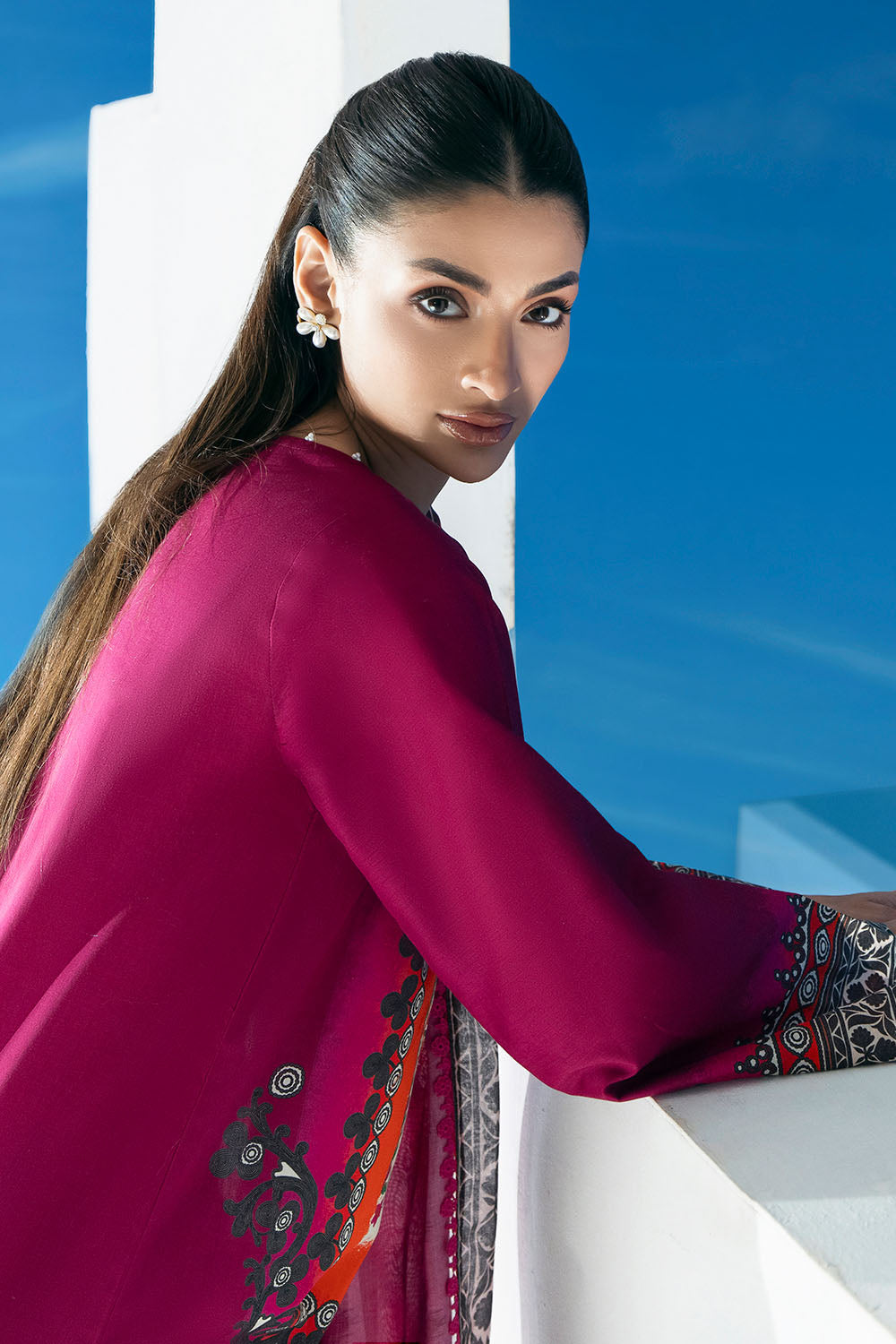 Gul Ahmed | Embroidered Lawn - 3 Piece | CL-62304