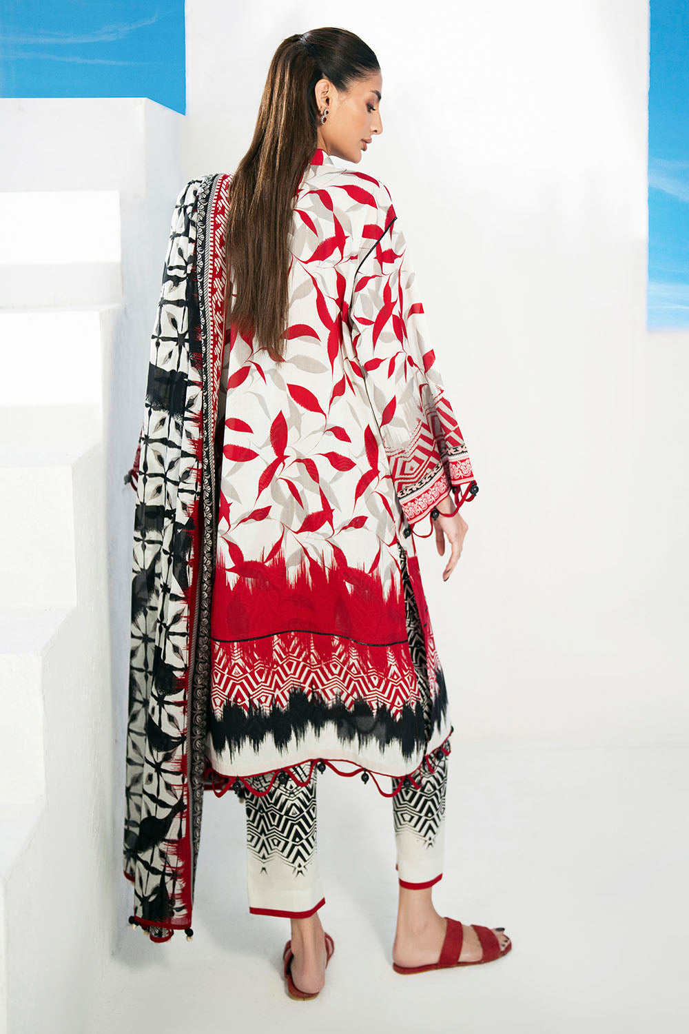 Gul Ahmed | Embroidered Lawn - 3 Piece | CL-62227