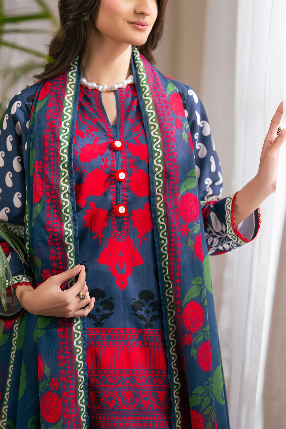 Gul Ahmed | Botanical 26' - 3 Piece Printed Lawn | CH-62001