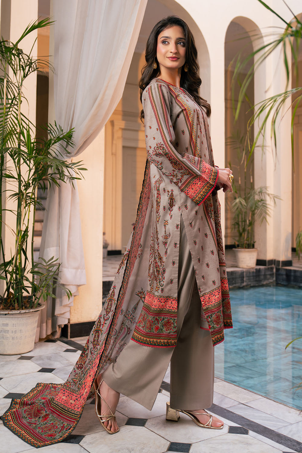 Gul Ahmed | Botanical 26' - 3 Piece Printed Lawn | CH-62002