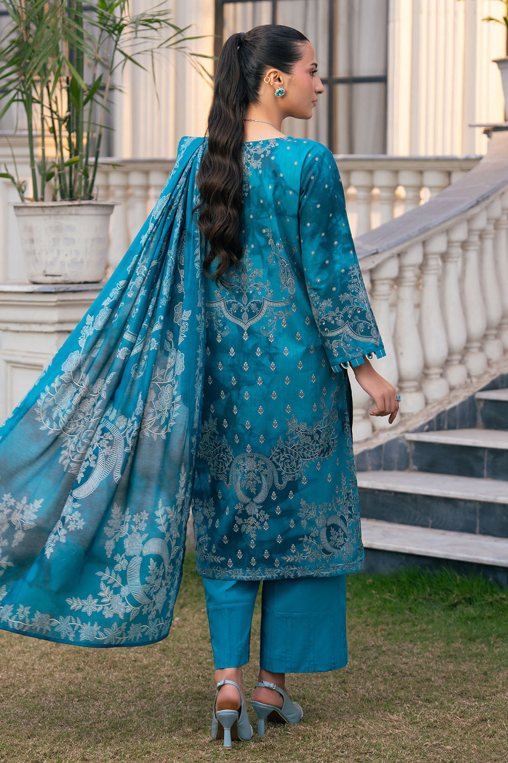 Gul Ahmed | Botanical 26' - 3 Piece Printed Lawn | CH-62005
