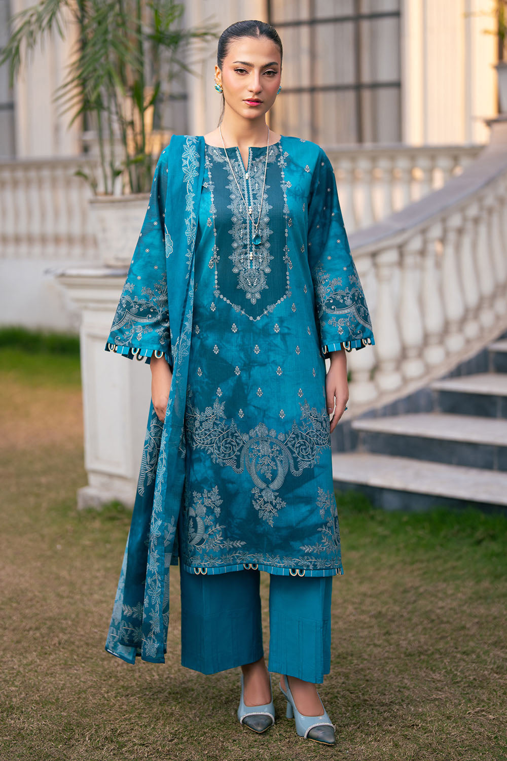 Gul Ahmed | Botanical 26' - 3 Piece Printed Lawn | CH-62005