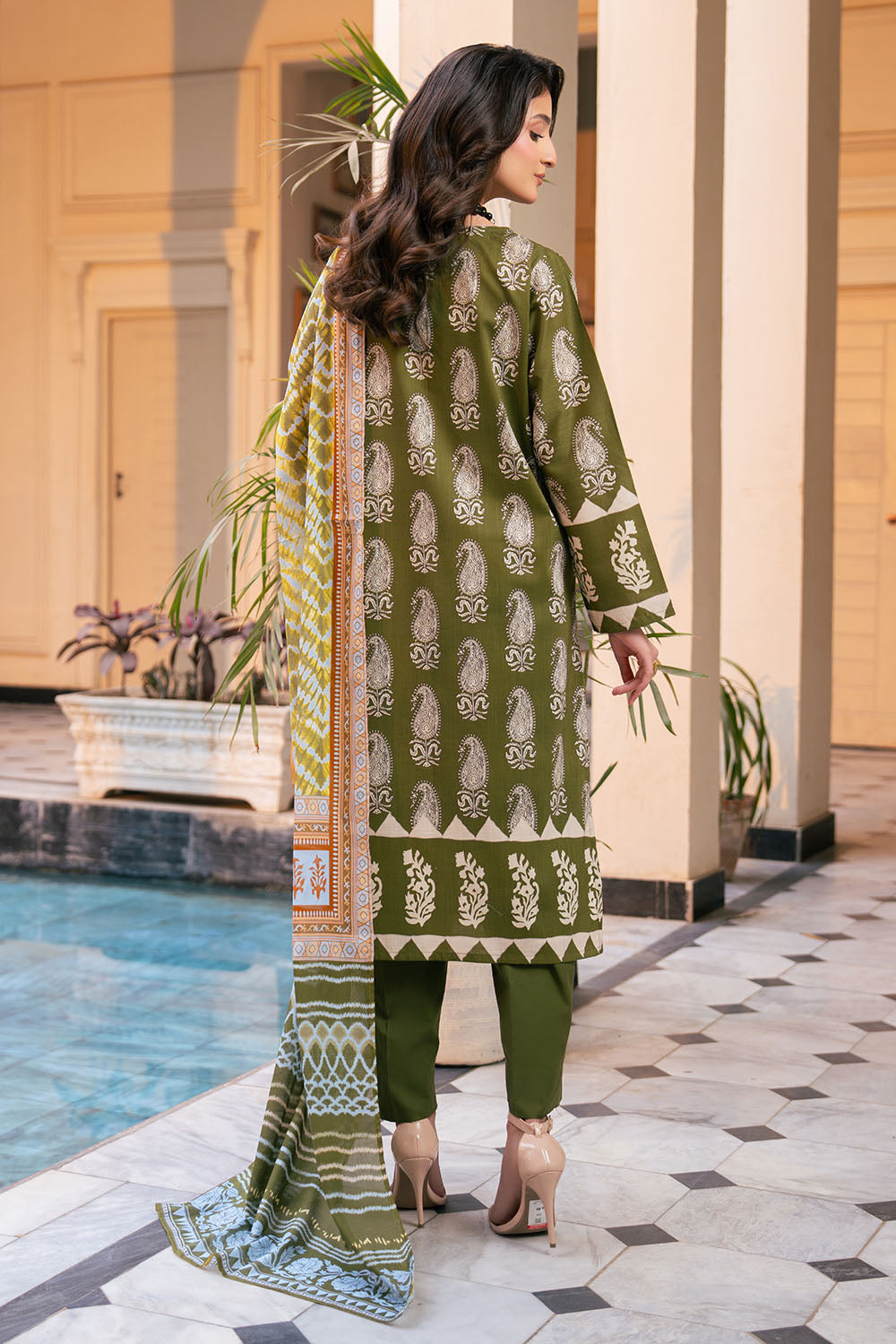 Gul Ahmed | Botanical 26' - 3 Piece Printed Lawn | CH-62006