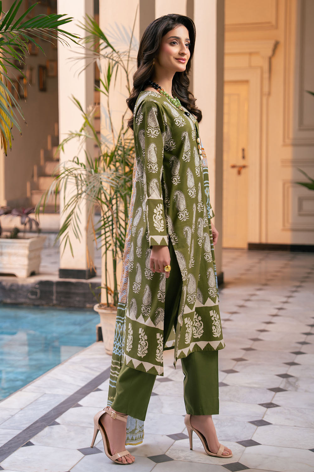 Gul Ahmed | Botanical 26' - 3 Piece Printed Lawn | CH-62006