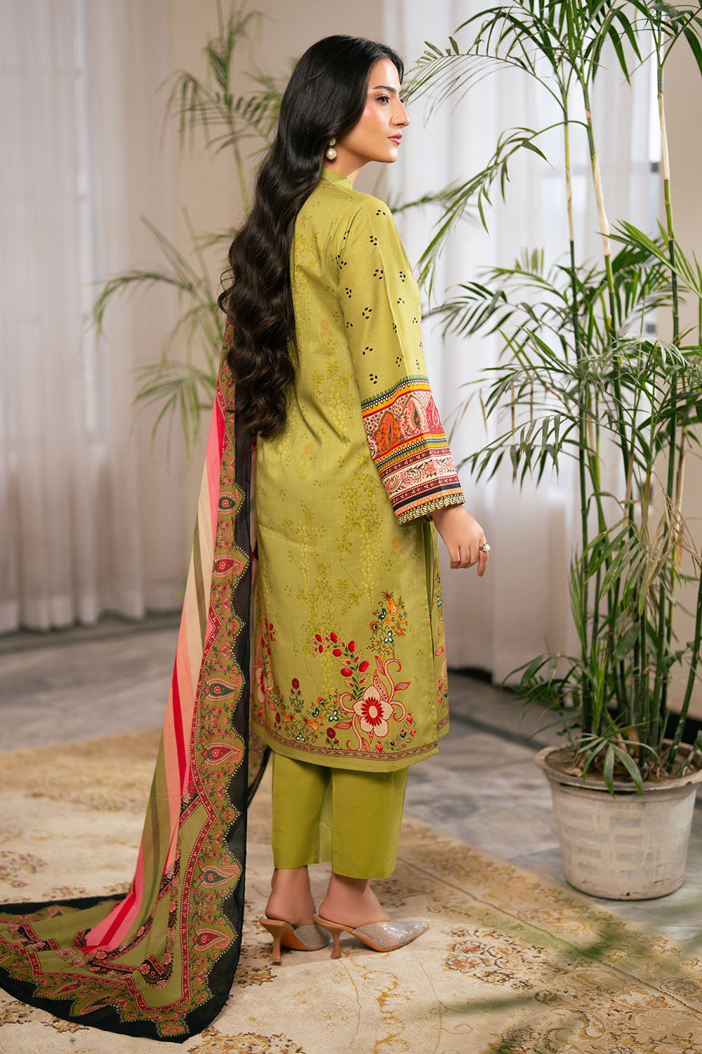 Gul Ahmed | Botanical 26' - 3 Piece Printed Lawn | CH-62013