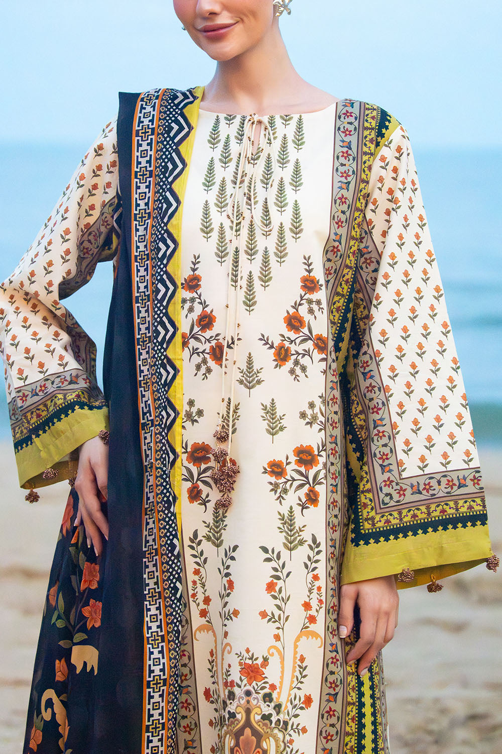 Gul Ahmed | Floral Blush 26' - Printed Lawn | CL-62072 A