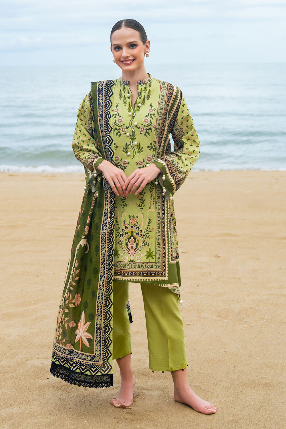 Gul Ahmed | Floral Blush 26' - Printed Lawn | CL-62072 B