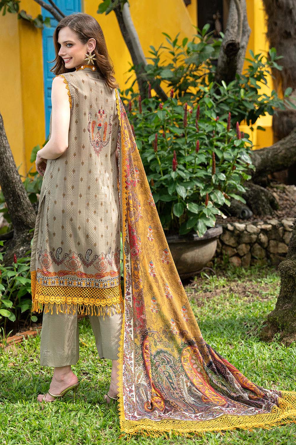 Gul Ahmed | Floral Blush 26' - Printed Lawn | CL-62076 B
