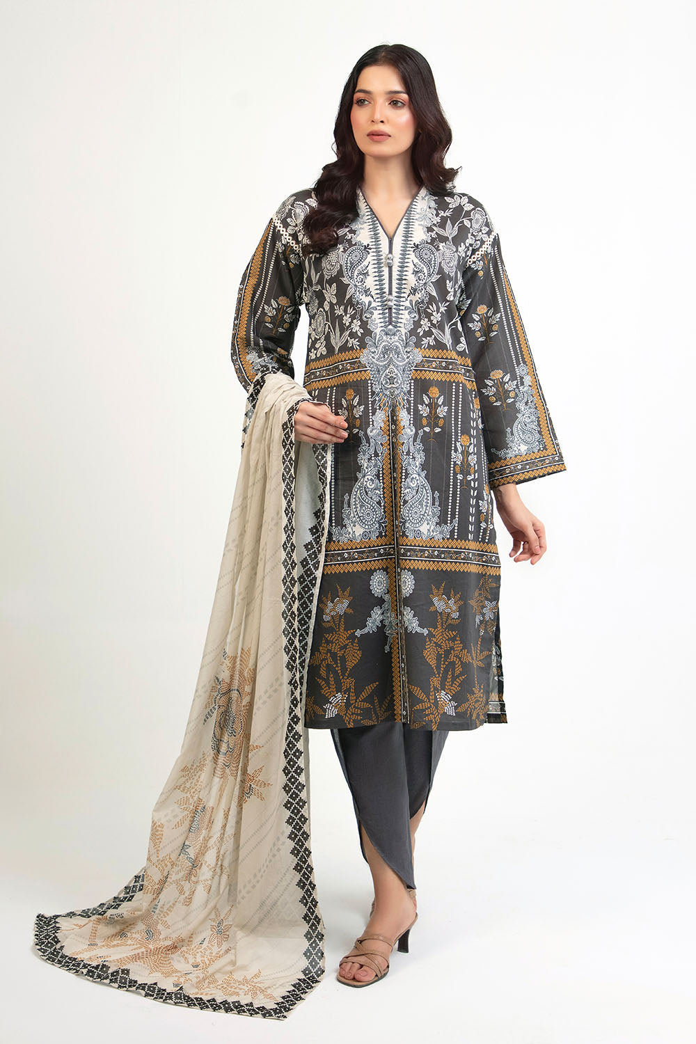 Gul Ahmed | Floral Blush 26' - Printed Lawn | CL-62078 A