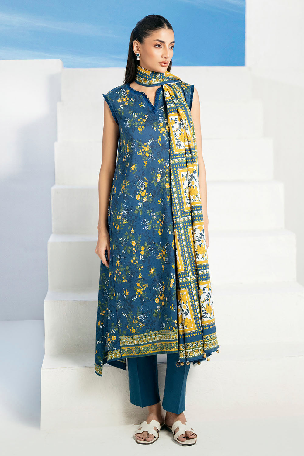 Gul Ahmed | 3 Piece Printed Lawn Suit | CL-62205 B