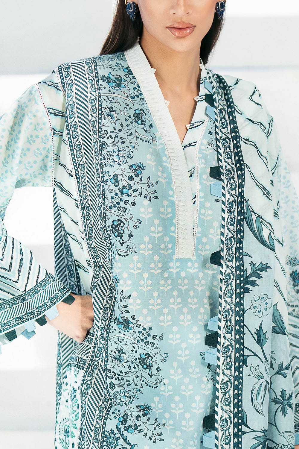 Gul Ahmed | Embroidered Lawn - 3 Piece | CL62296