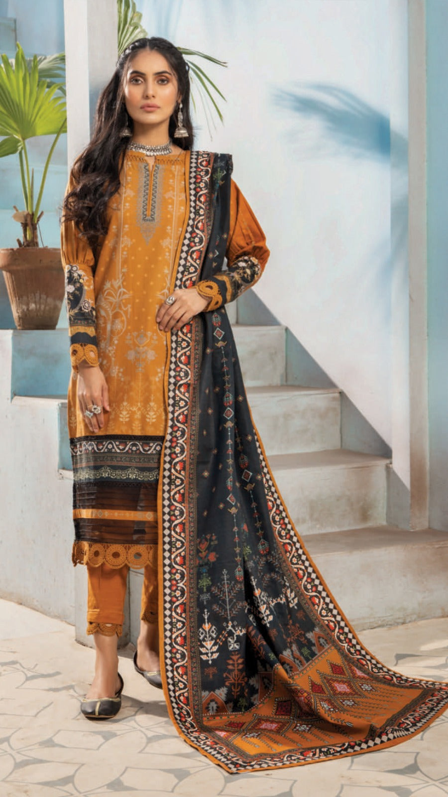 MAUSUMMERY | KHADDAR | Q8