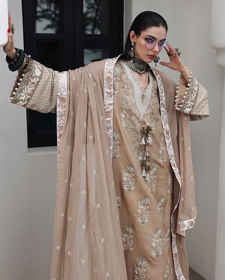 Mushq | Hemline Nuvera Raw Silk Formal | Queen's Promise
