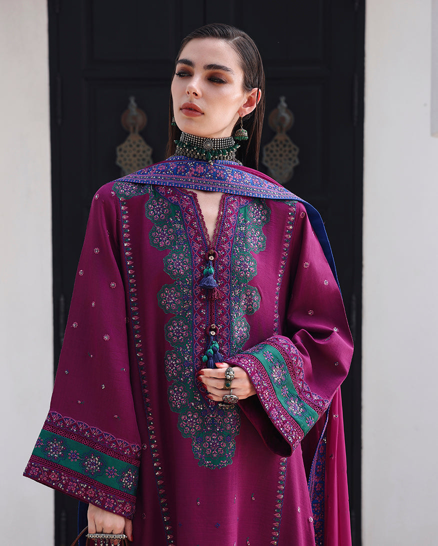 Mushq | Hemline Nuvera Raw Silk Formal | Reina Rouge