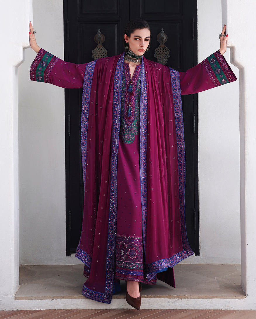 Mushq | Hemline Nuvera Raw Silk Formal | Reina Rouge