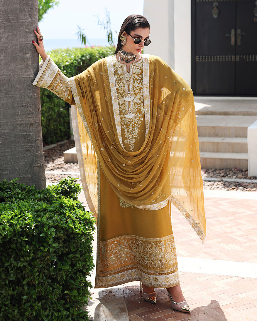 Mushq | Hemline Nuvera Raw Silk Formal | Rosalie Crown
