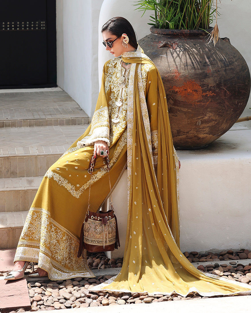 Mushq | Hemline Nuvera Raw Silk Formal | Rosalie Crown